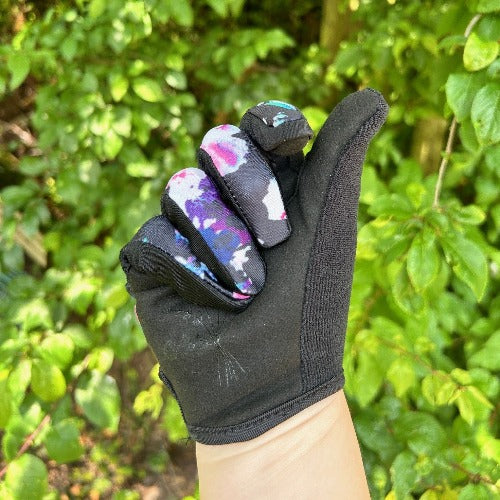 Ladies MTB gloves in colourful print