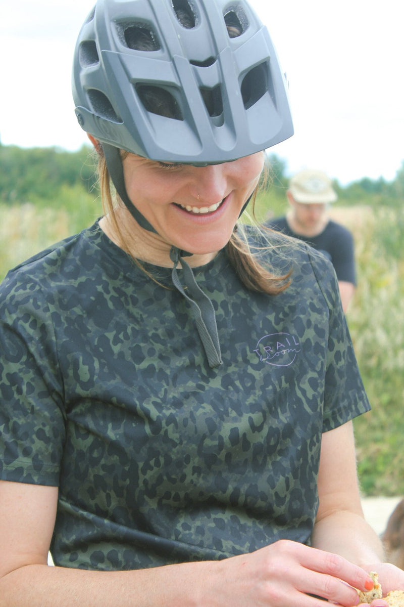 ladies mtb jersey in animal print with short sleeves